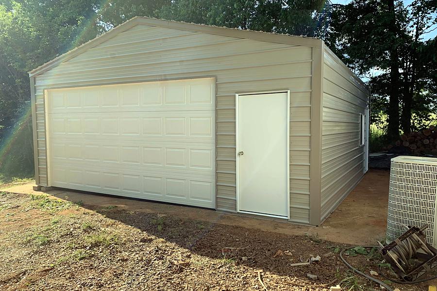 Steel building delivered to Munfordville, KY